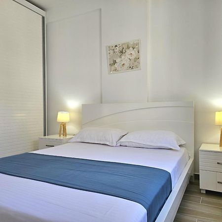 Brand New Apartments Σαράντα Εξωτερικό φωτογραφία