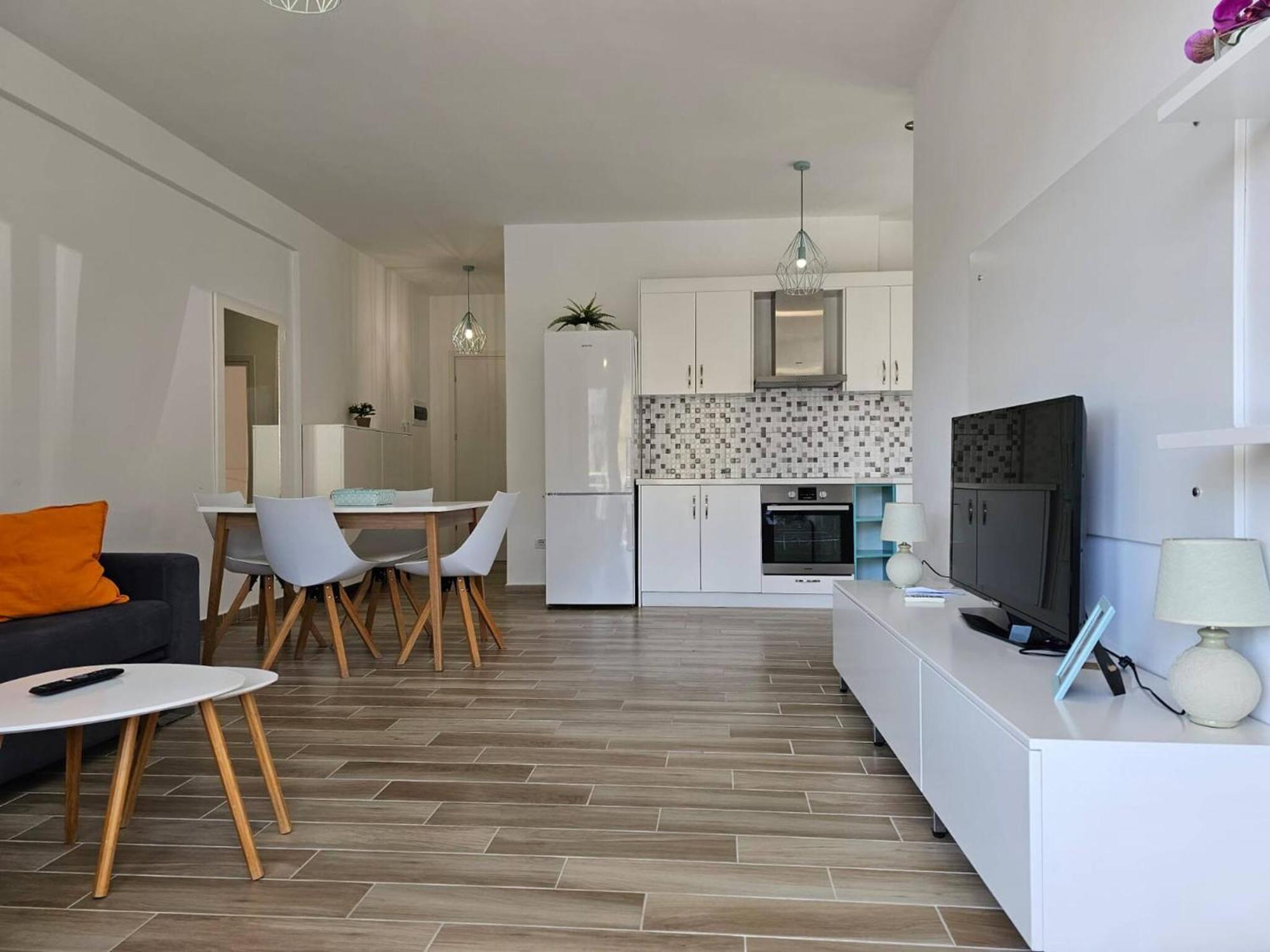 Brand New Apartments Σαράντα Εξωτερικό φωτογραφία